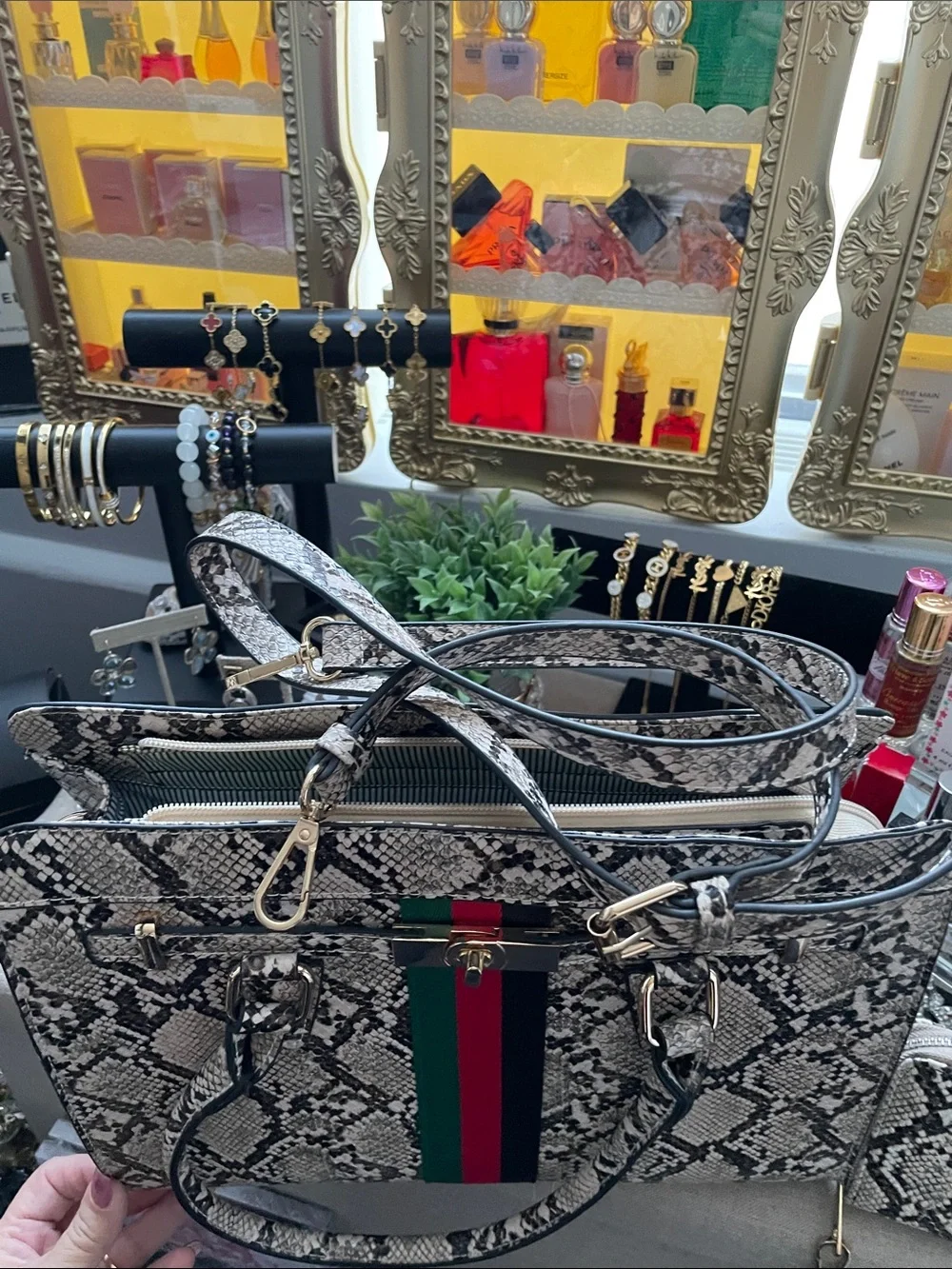 ✨Snakeskin large satchel bag w/ matching wallet ✨NWOT